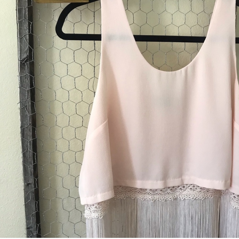 ASTR Pink/Blush Fringe Hem Crop Top Sz M - Picture 8 of 13